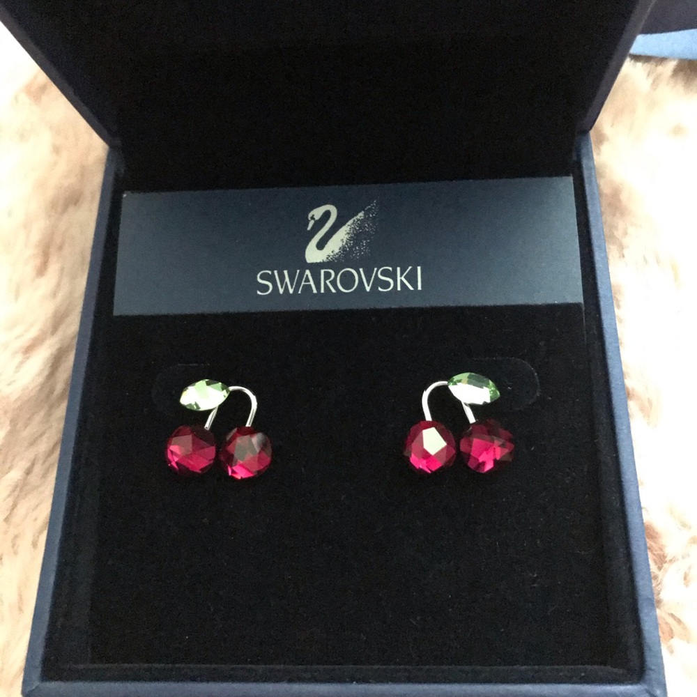 Swarovski Cherry Earrings 🍒